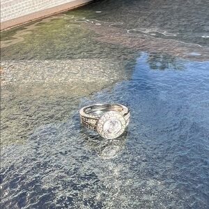 Dazzling Silver and Gold Women's Ring